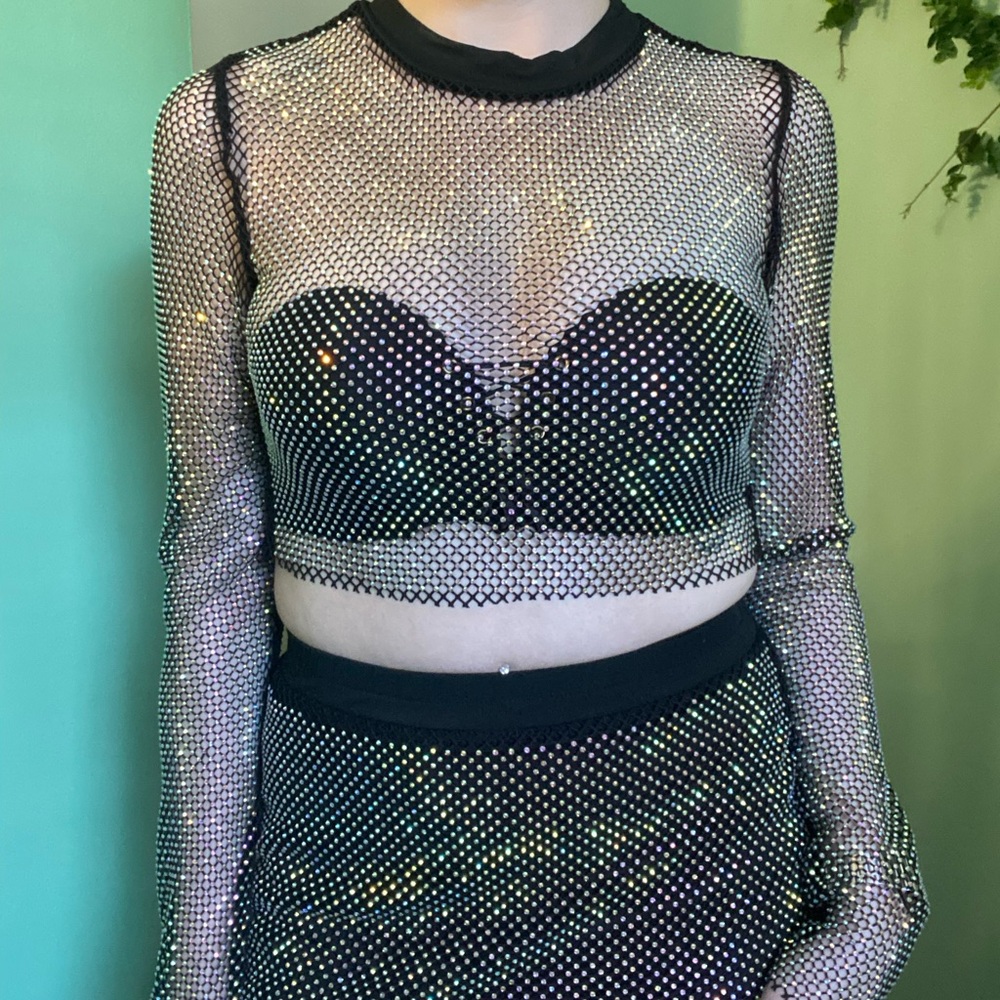 Black Mesh Long Sleeve Glitter Crop Top